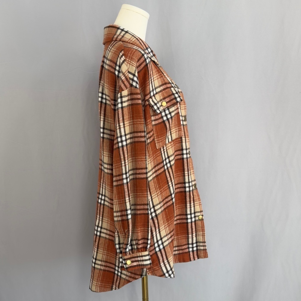 Rust & cream plaid flannel shacket. Cozy, classic, & perfect for layering - Picture 4 of 4